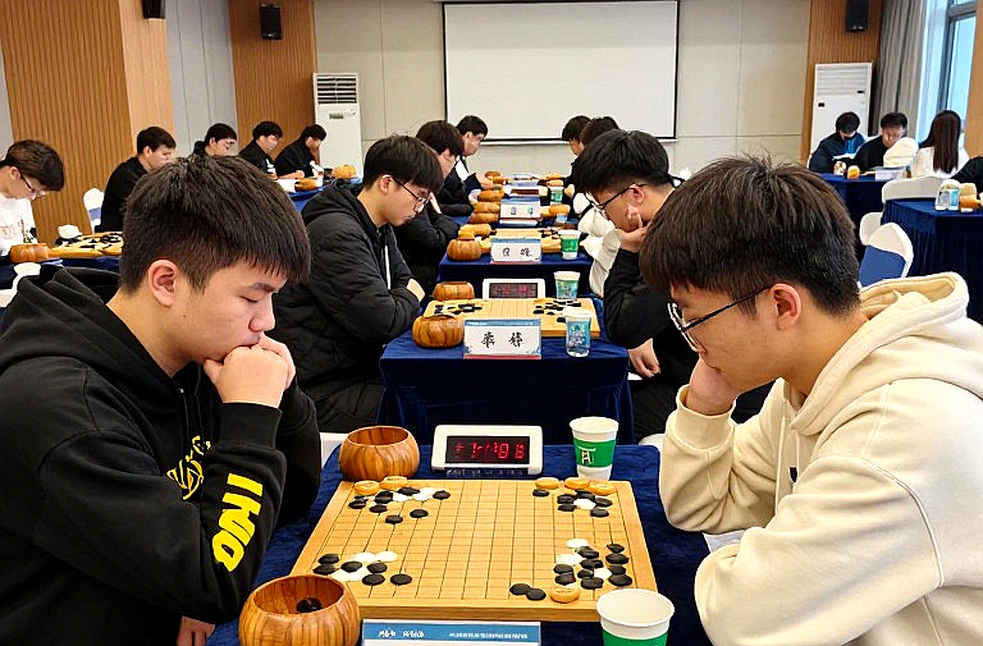 Turlov không phải Chủ tịch FIDE, và 9...a5 không phải thuốc giải: giải mã hai lỗi nằm chung một tiêu đề