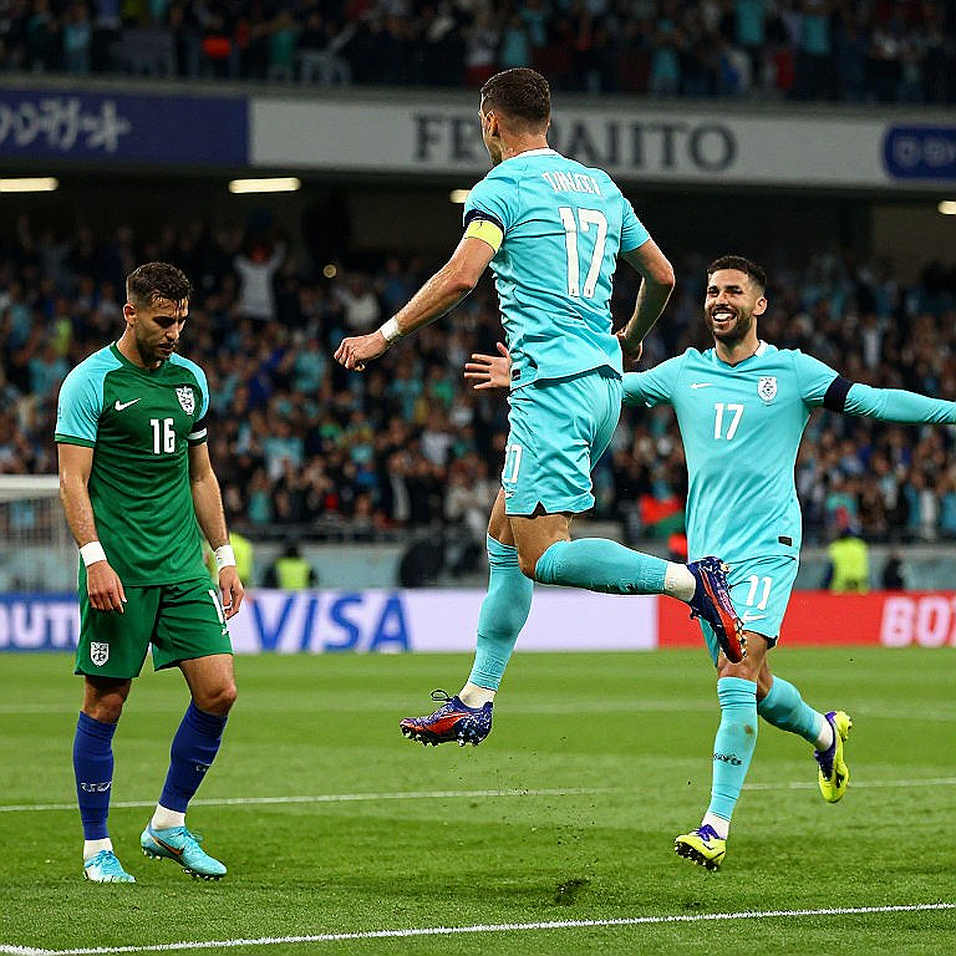 Ronaldo, Trabelsi và bài toán chuyển trục của tuyển Bồ Đào Nha