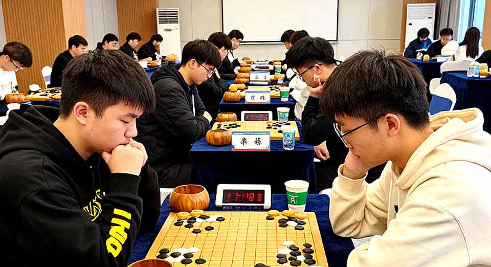 Firouzja Defeats Carlsen: When Time Becomes the True Enemy of the King Firouzja Defeats Carlsen: When Time Becomes the True Enemy of the King
