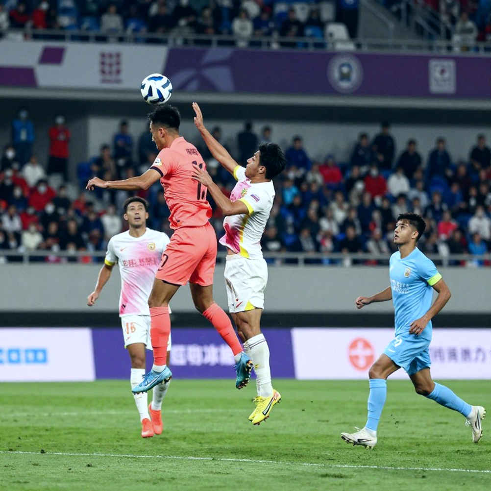Trabzonspor dẫn Hearts 1-0 ở phút 32: quả phạt đền của Muhammed Salah và lỗ hổng định danh trong dữ liệu bóng đá
