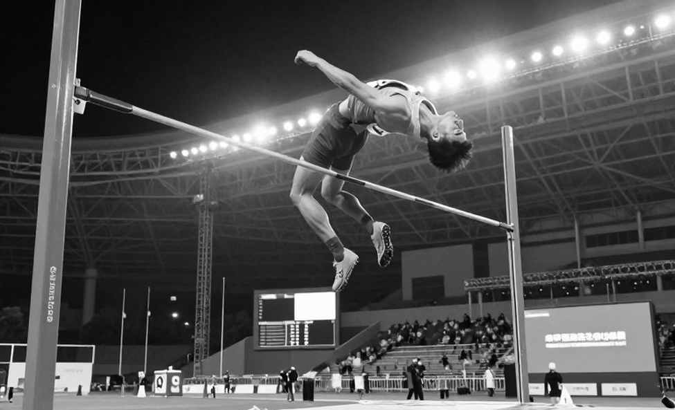 Leading for Three Legs, Then Losing Silver: Vietnam's 3:14.54 and the 0.08-Second Gap