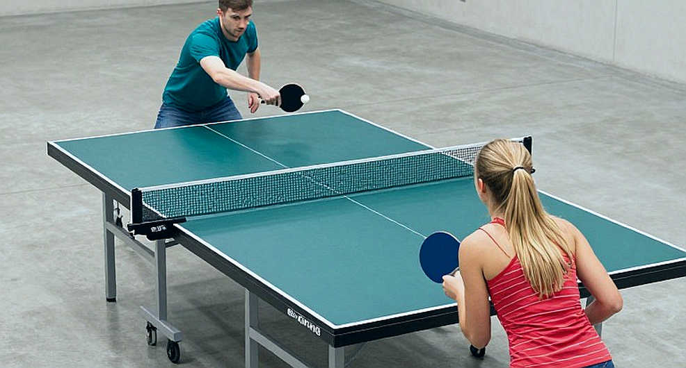 Braintree League: Bàn phụ, ghế trống và những vòng đấu không ai quay phim