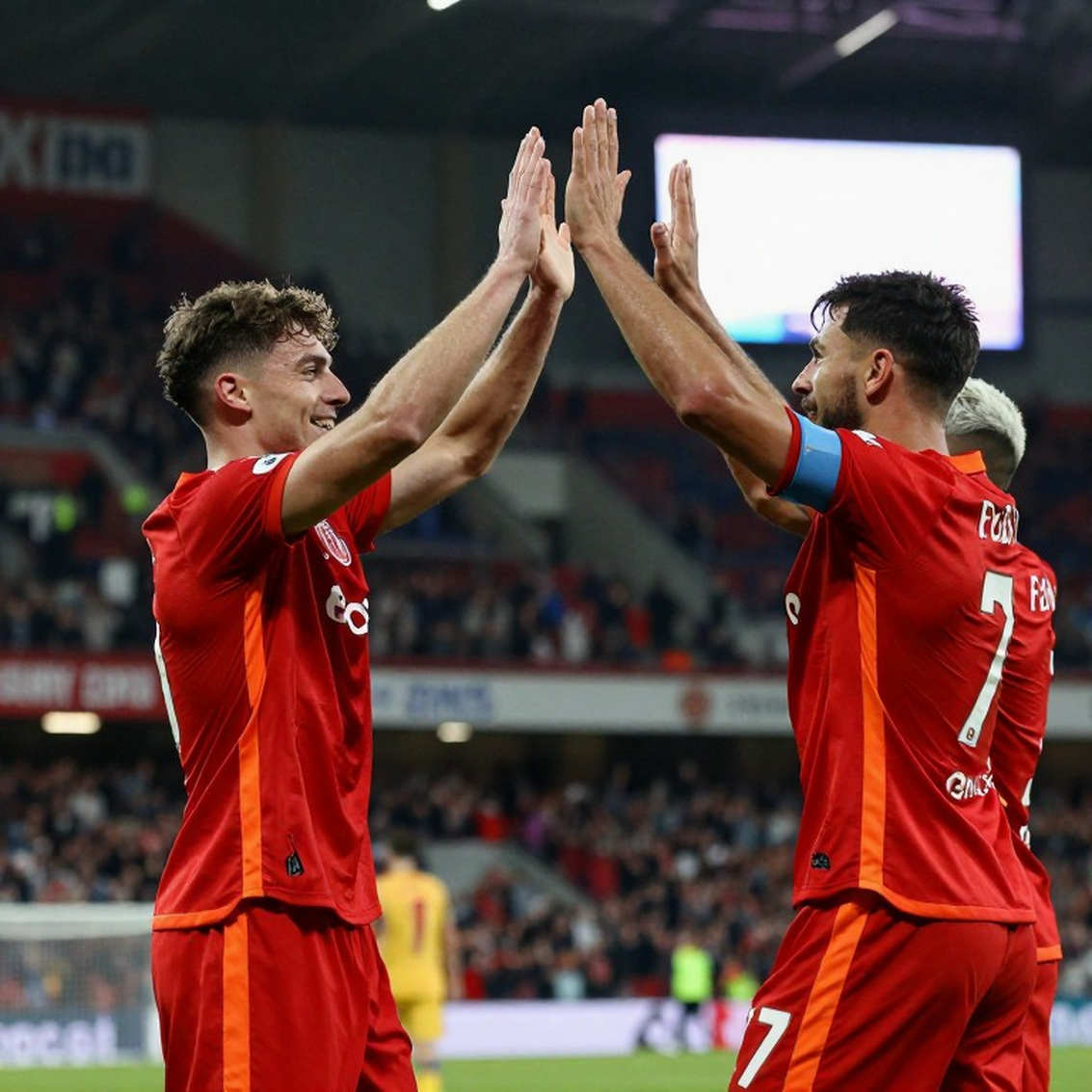 Fabio Silva ngồi dự bị ở Stuttgart: Kovac đổi hàng công lấy sự chắc chắn