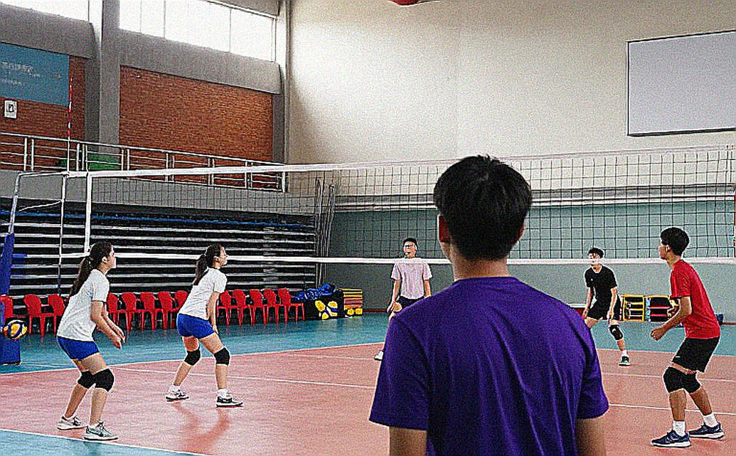 Bóng chuyền nữ Việt Nam ở Asiad 20: Hàng ngoài mỏng như lưỡi dao cùn, và cái bẫy mang tên "người thay thế"